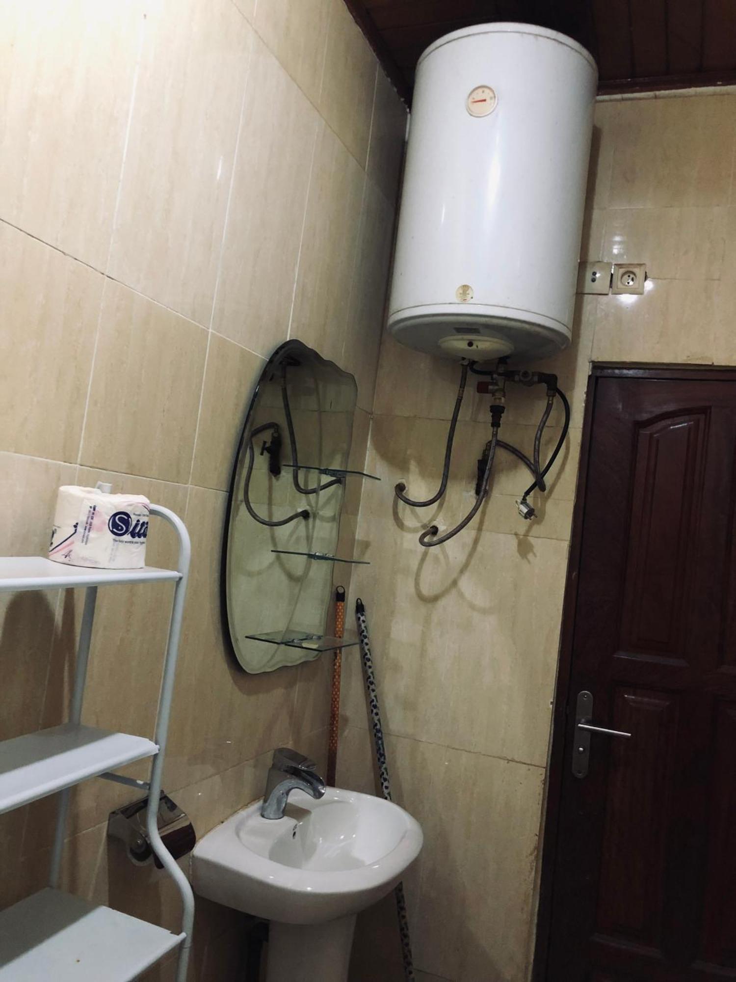 Appartement Moderne De 120M2 , Dote De Cameras De Surveying Et Situe A Maetur Nkomo, Un Quartier Residentiel Yaounde Luaran gambar